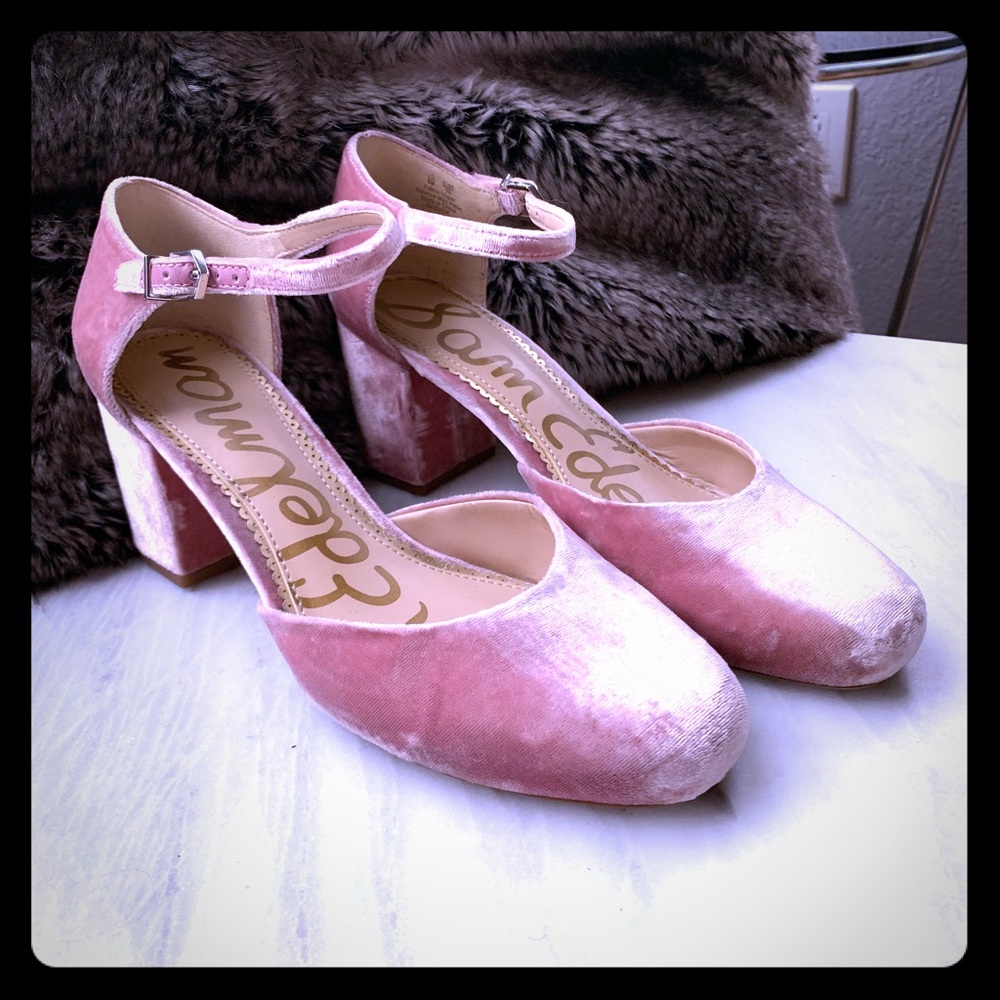GORGEOUS Sam Edelman Pink Velvet Clover Heel